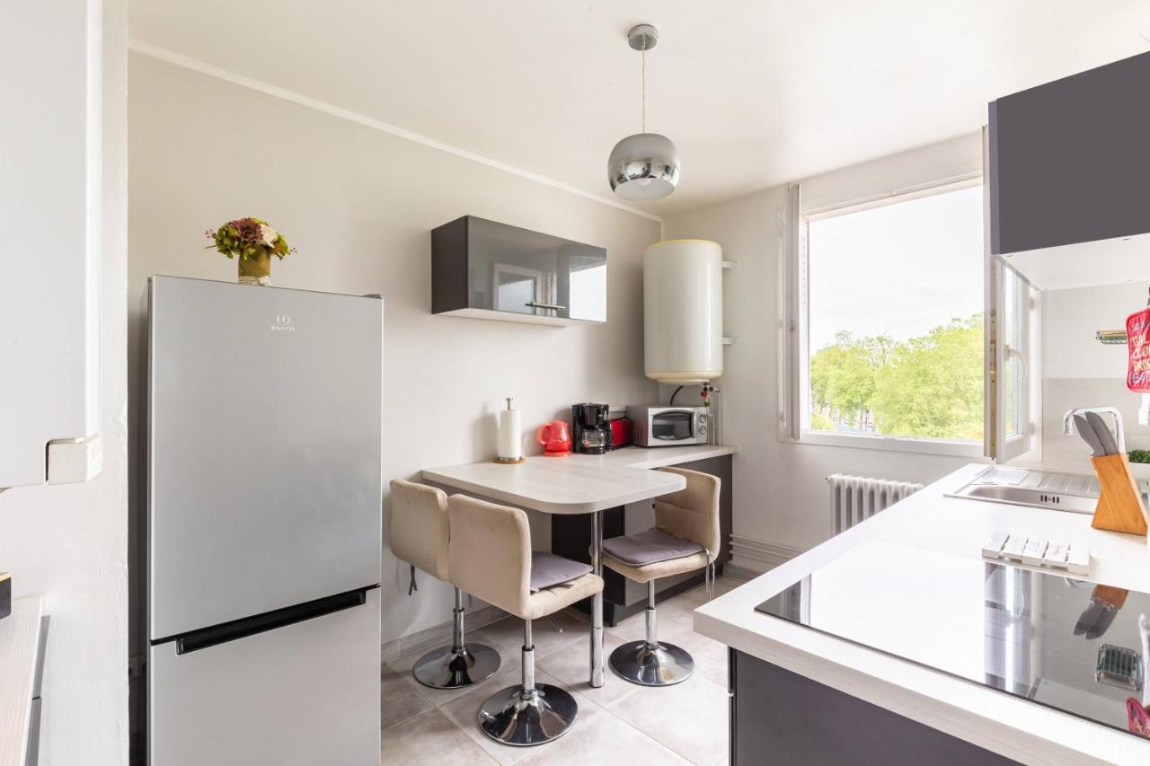 Apartment T3 Bien Situe A + Wifi *
